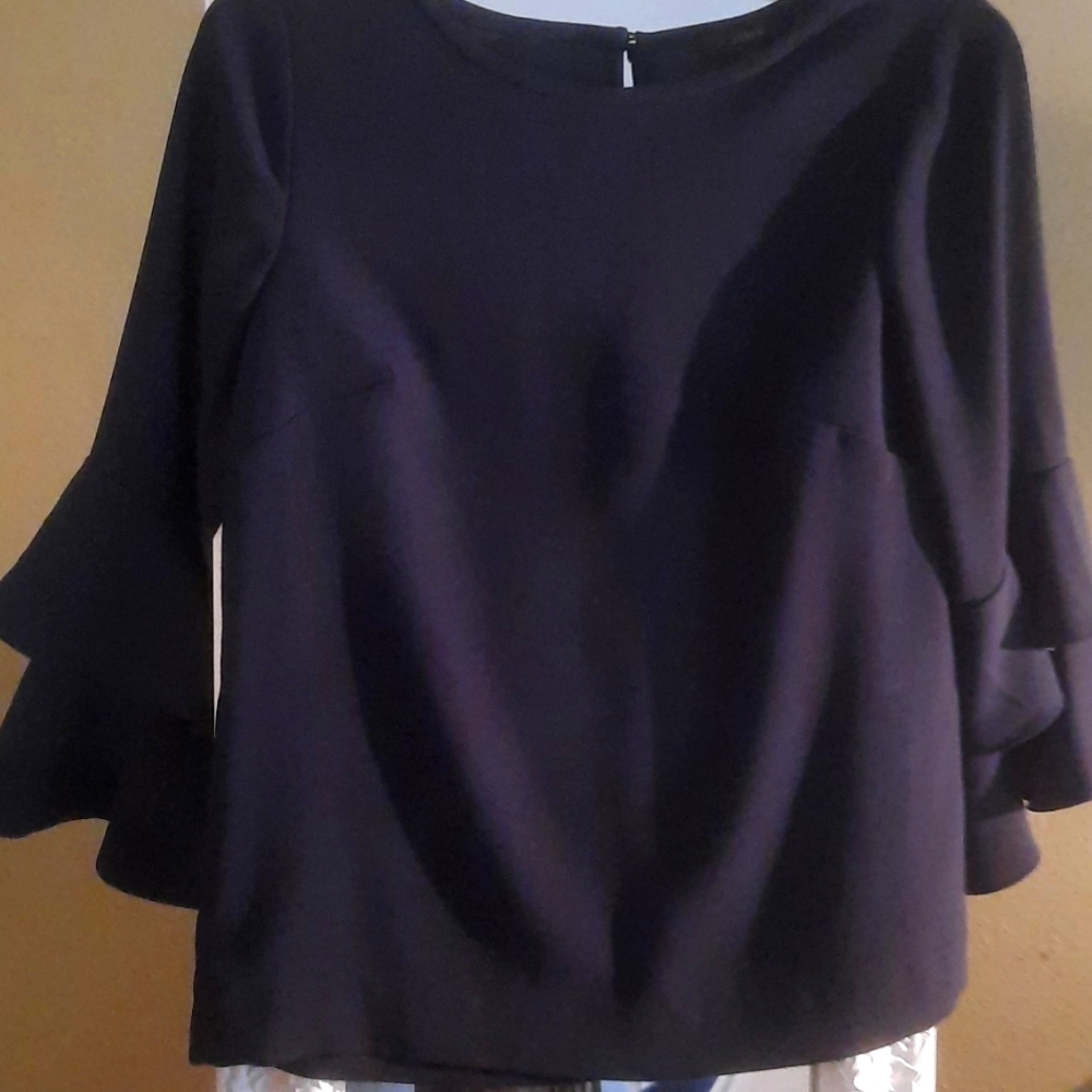JCREW Blouse, Size 0, Navy, machine washable. Great condition.
